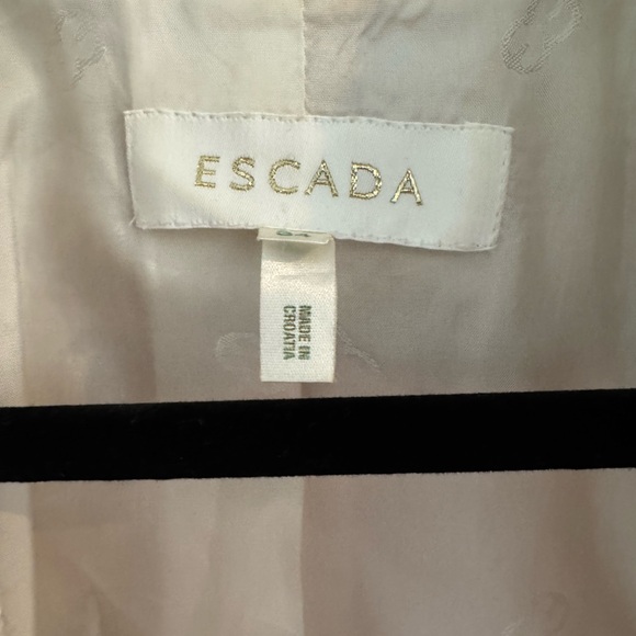 Vintage Escada Tweed Blazer - Picture 6 of 6